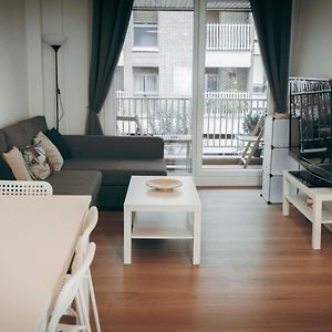 GROS ZURRIOLA BEACH WIFI TERRACE PARKING 16E night